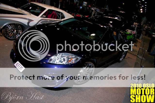http://i531.photobucket.com/albums/dd359/Aerox93/Oslo%20Motorshow%202010/IMG_0949.jpg