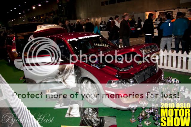 http://i531.photobucket.com/albums/dd359/Aerox93/Oslo%20Motorshow%202010/IMG_0954.jpg