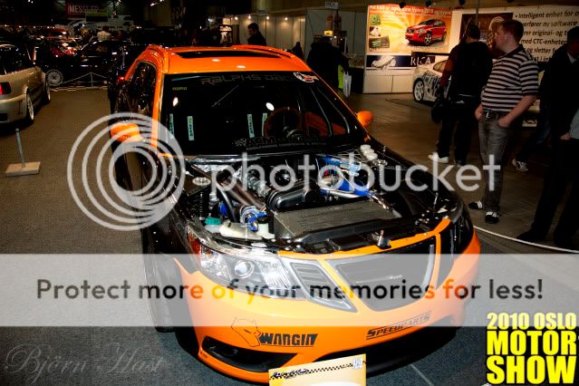 http://i531.photobucket.com/albums/dd359/Aerox93/Oslo%20Motorshow%202010/IMG_0973.jpg