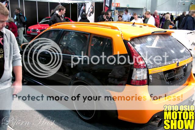 http://i531.photobucket.com/albums/dd359/Aerox93/Oslo%20Motorshow%202010/IMG_0977.jpg