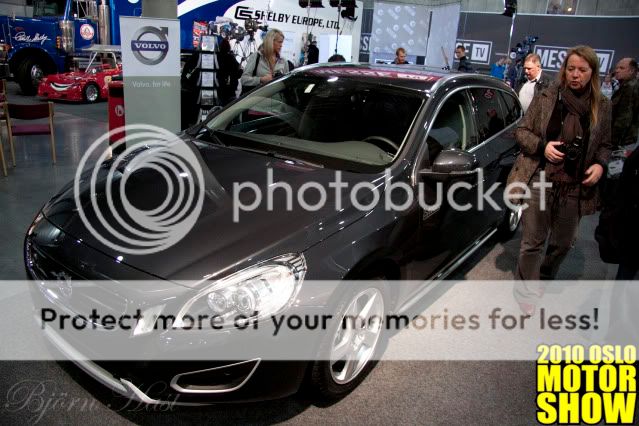 http://i531.photobucket.com/albums/dd359/Aerox93/Oslo%20Motorshow%202010/IMG_0999.jpg