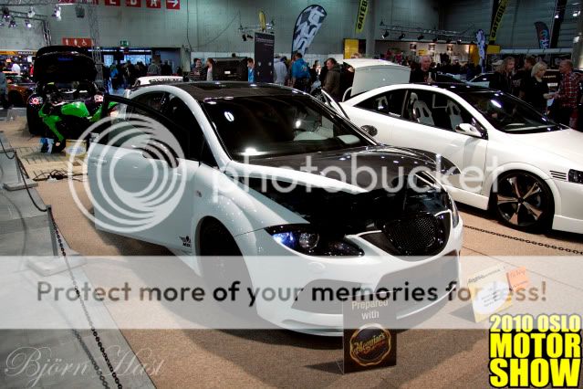 http://i531.photobucket.com/albums/dd359/Aerox93/Oslo%20Motorshow%202010/IMG_1021.jpg