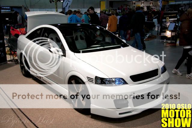 http://i531.photobucket.com/albums/dd359/Aerox93/Oslo%20Motorshow%202010/IMG_1022.jpg