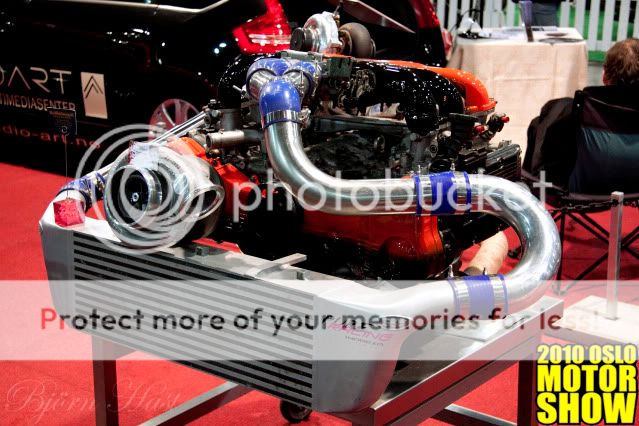 http://i531.photobucket.com/albums/dd359/Aerox93/Oslo%20Motorshow%202010/IMG_1027.jpg
