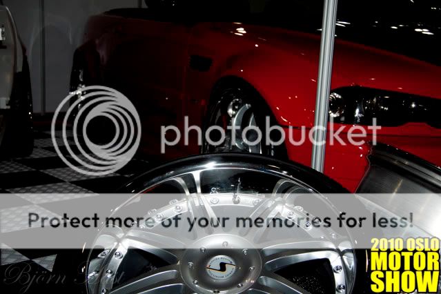 http://i531.photobucket.com/albums/dd359/Aerox93/Oslo%20Motorshow%202010/IMG_1043.jpg