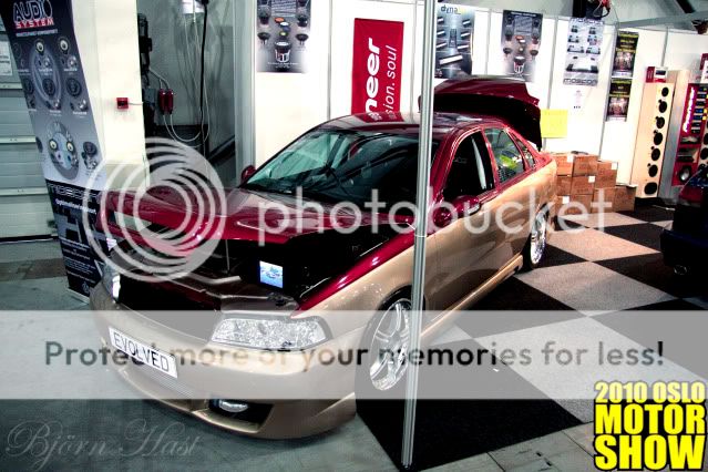 http://i531.photobucket.com/albums/dd359/Aerox93/Oslo%20Motorshow%202010/IMG_1078.jpg