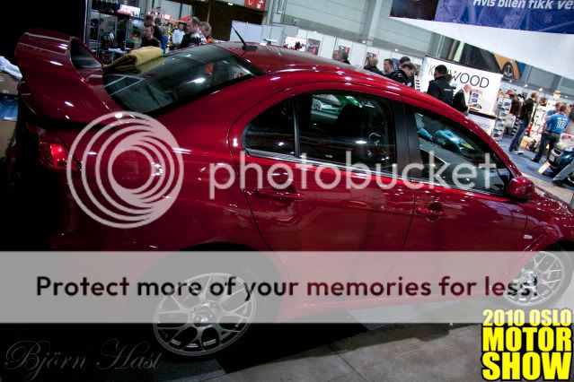http://i531.photobucket.com/albums/dd359/Aerox93/Oslo%20Motorshow%202010/IMG_1085.jpg