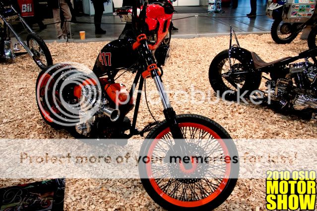 http://i531.photobucket.com/albums/dd359/Aerox93/Oslo%20Motorshow%202010/IMG_1145.jpg