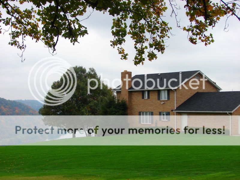 Weirton, WV photo tour (Wheeling, Nitro middleclass, houses